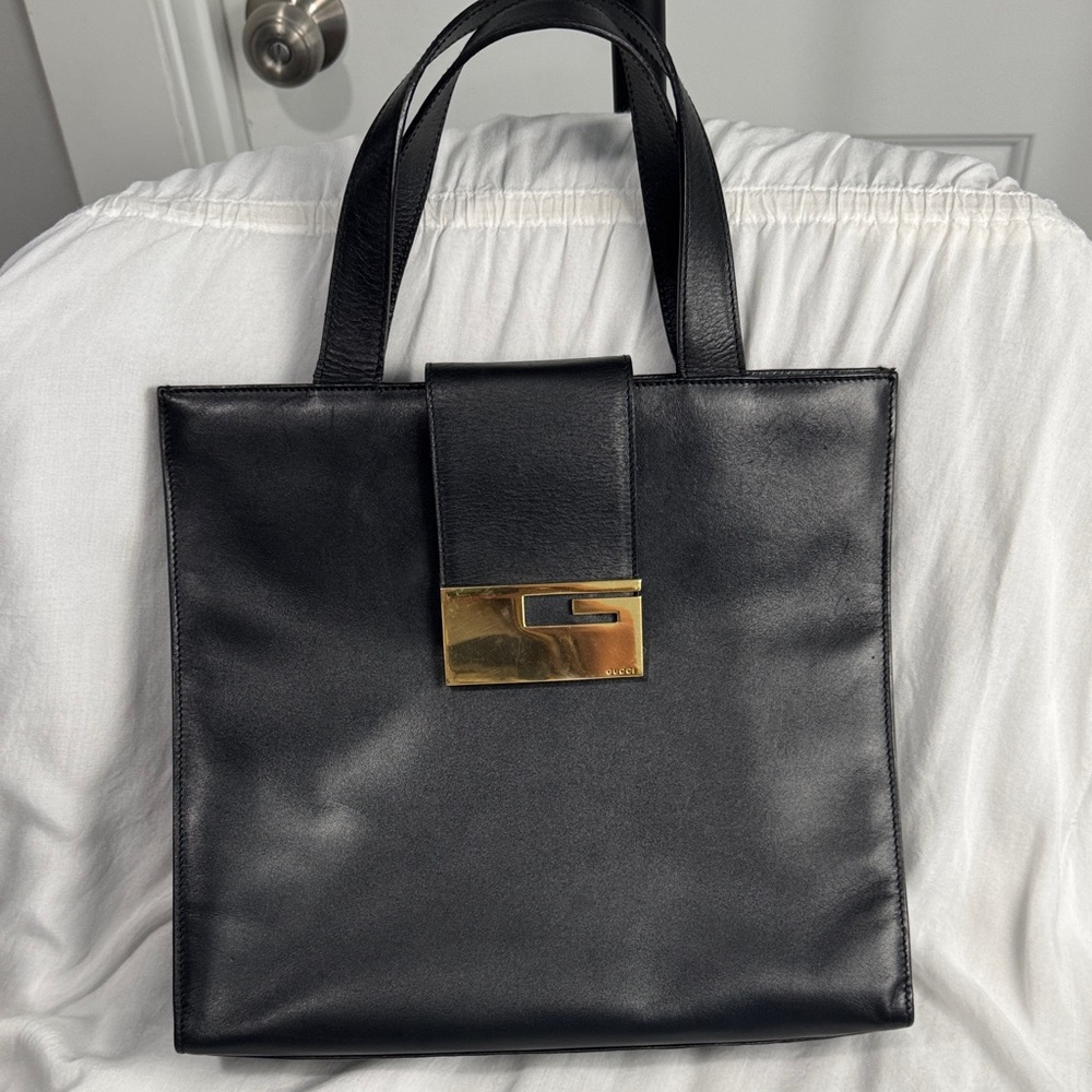 Elegant Gucci Black Leather Tote Bag